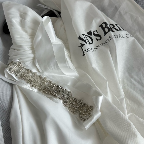 AB Studio White Pleated Sweetheart Wedding Gown - Picture 2 of 8